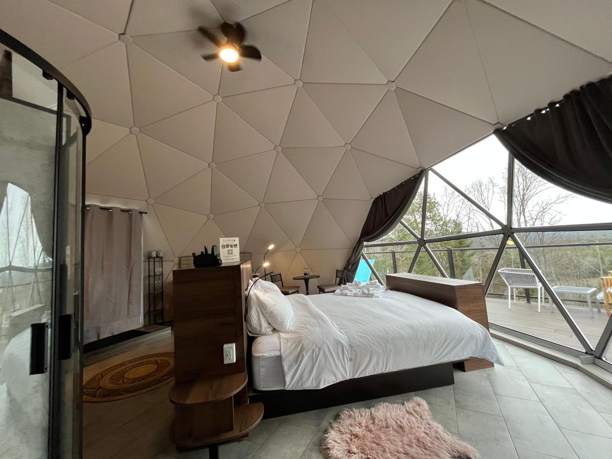 Bel Air Tremblant Hotel & Residences Монт-Тремблант Стая снимка