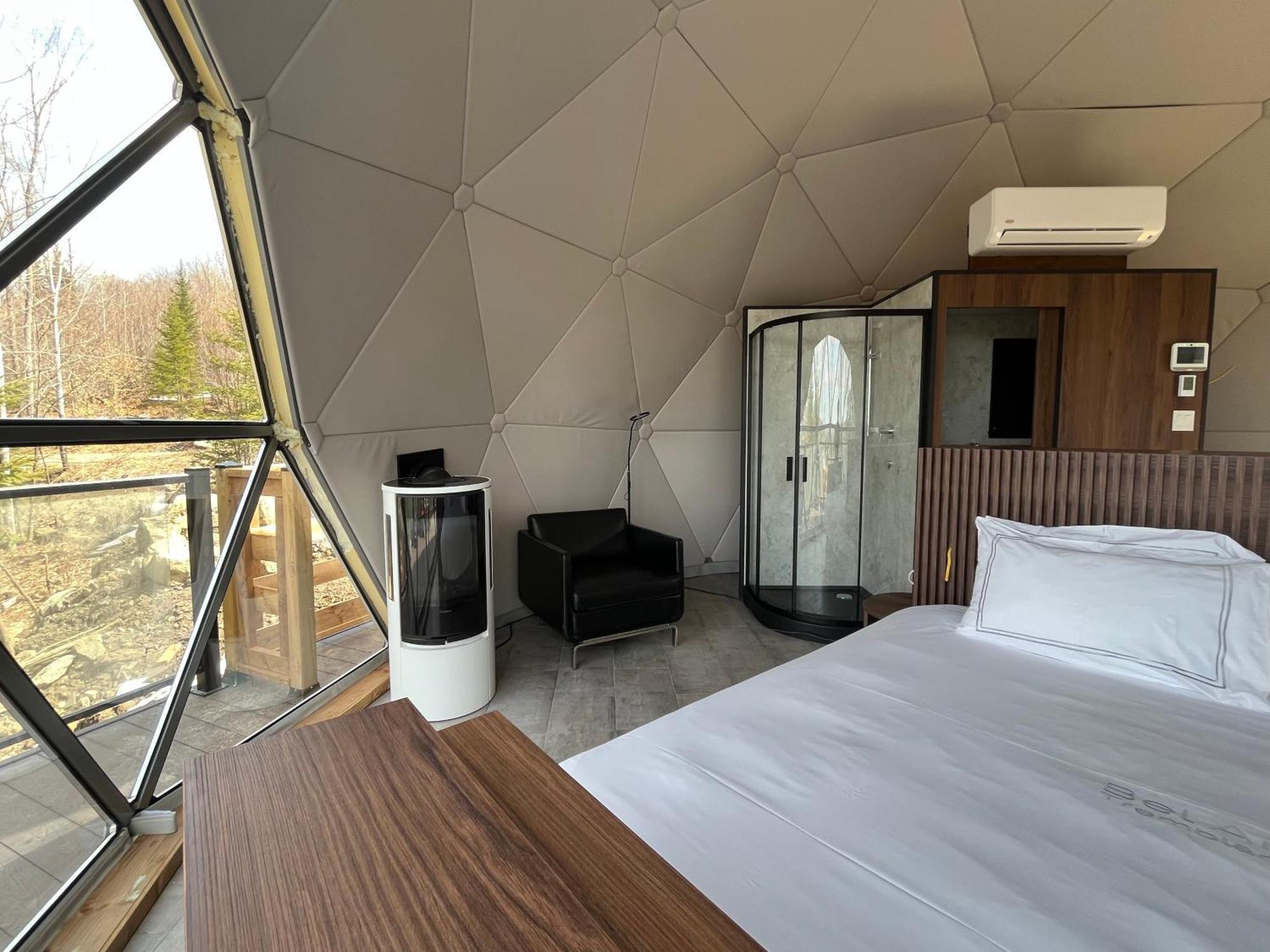 Bel Air Tremblant Hotel & Residences Монт-Тремблант Стая снимка